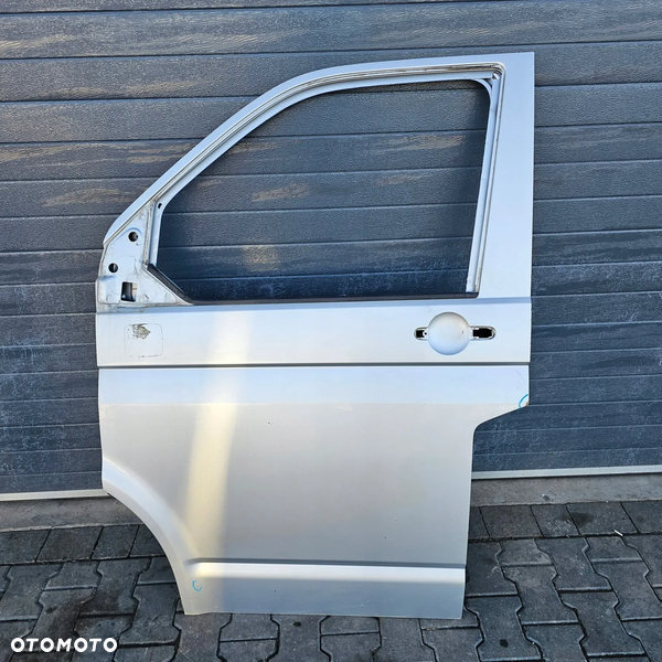 VW T5 T5 LIFT drzwi lewy przód srebrne LA7W