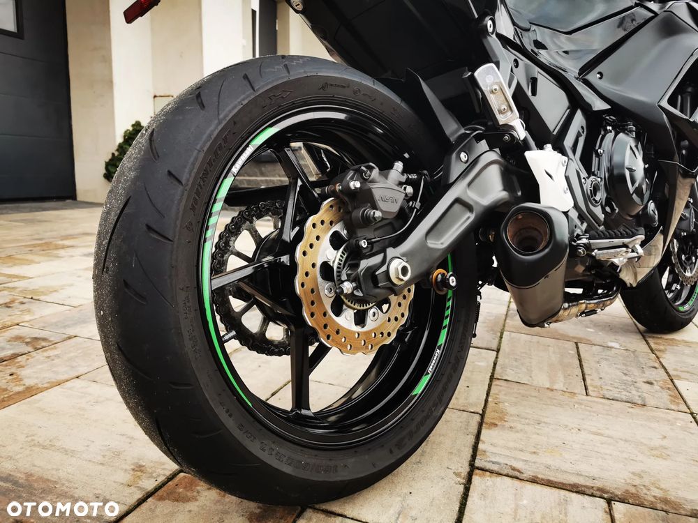 Kawasaki Ninja - 19