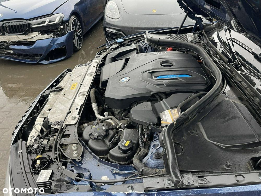 BMW Seria 3 330e PHEV xDrive - 16
