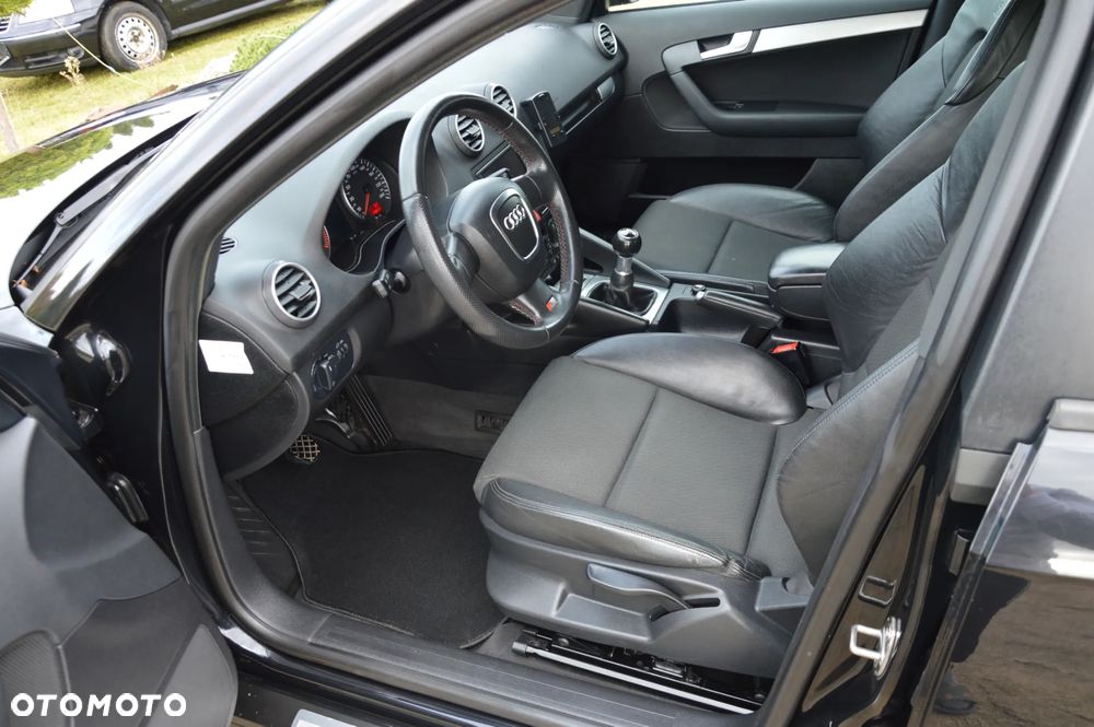 Audi A3 Sportback 2.0 TDI S line Sportpaket plus - 20