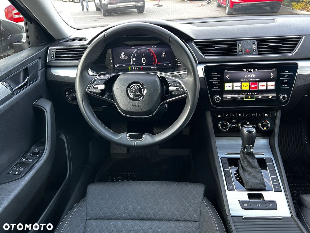 Skoda Superb 2.0 TDI SCR Ambition DSG - 25