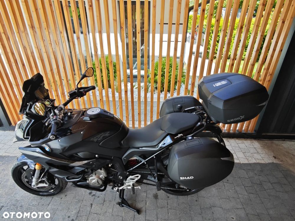 BMW XR - 10
