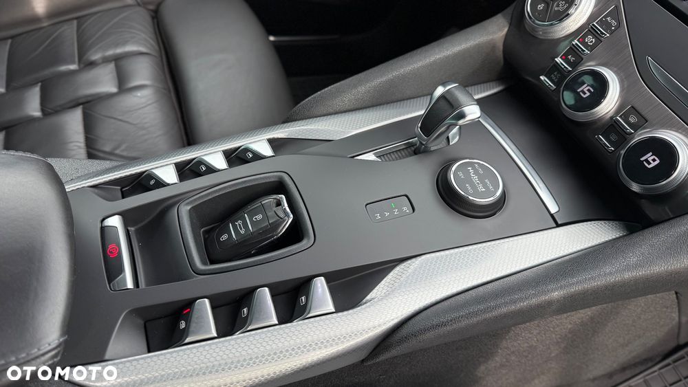 Citroën DS5 Hybrid4 EGS6 SportChic - 25
