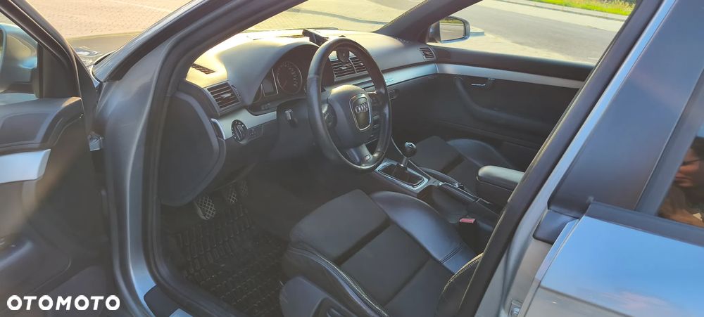 Audi A4 Limousine 2.0T FSI Quattro - 6