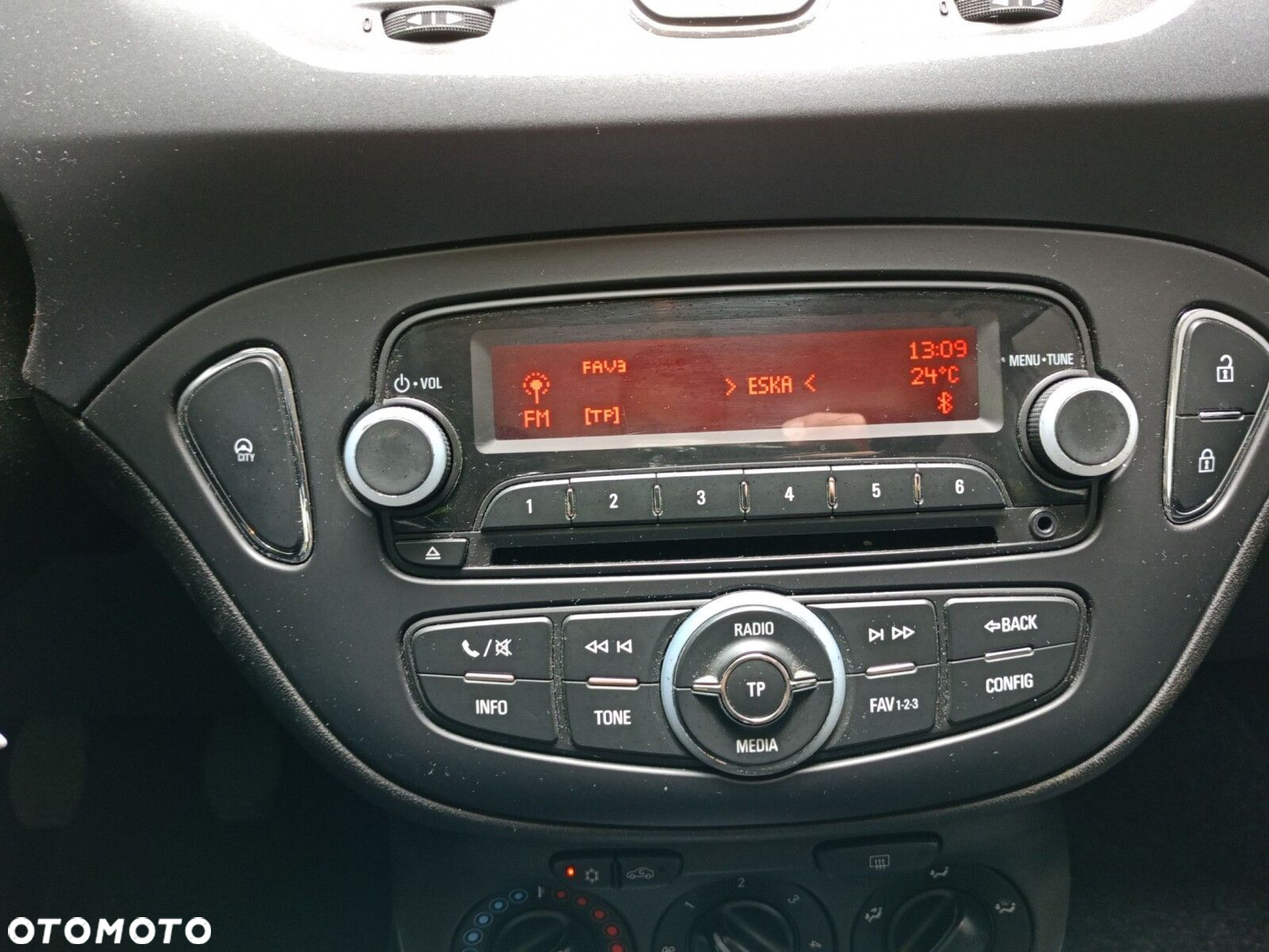 Opel Corsa - 12