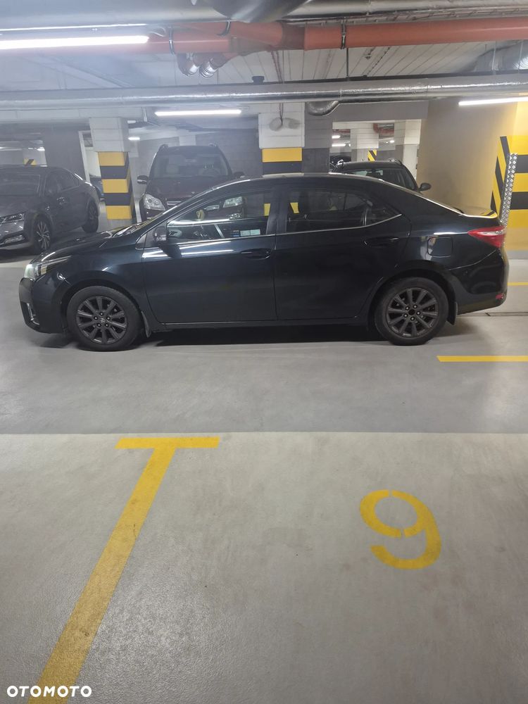 Toyota Corolla - 22