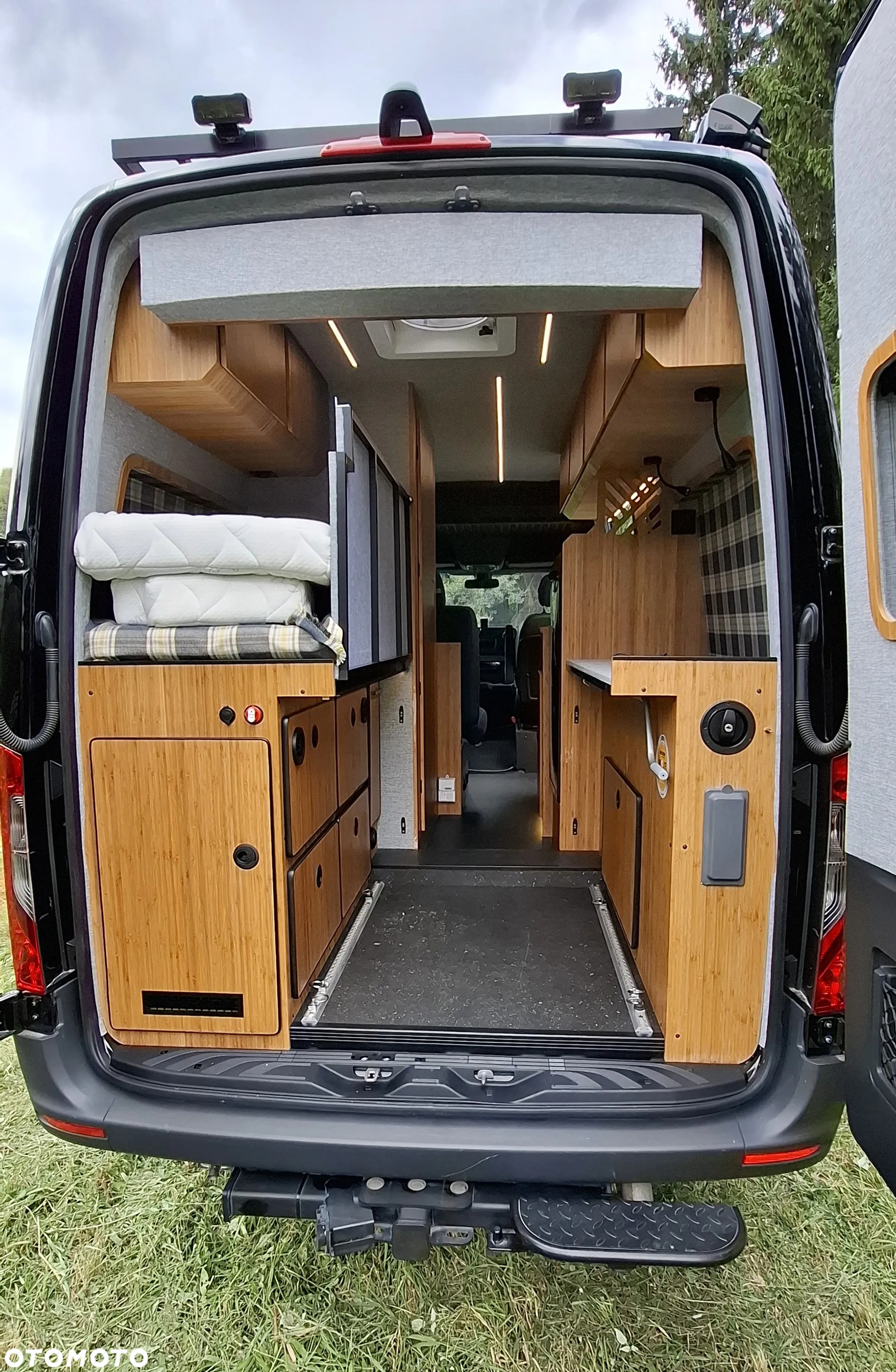 Mercedes-Benz 4x4 Sprinter 907 - 14