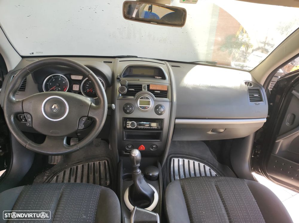 Renault Mégane 1.5 dCi Dynamique S - 6