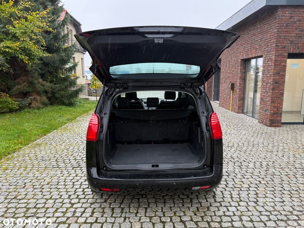 Peugeot 5008 2013