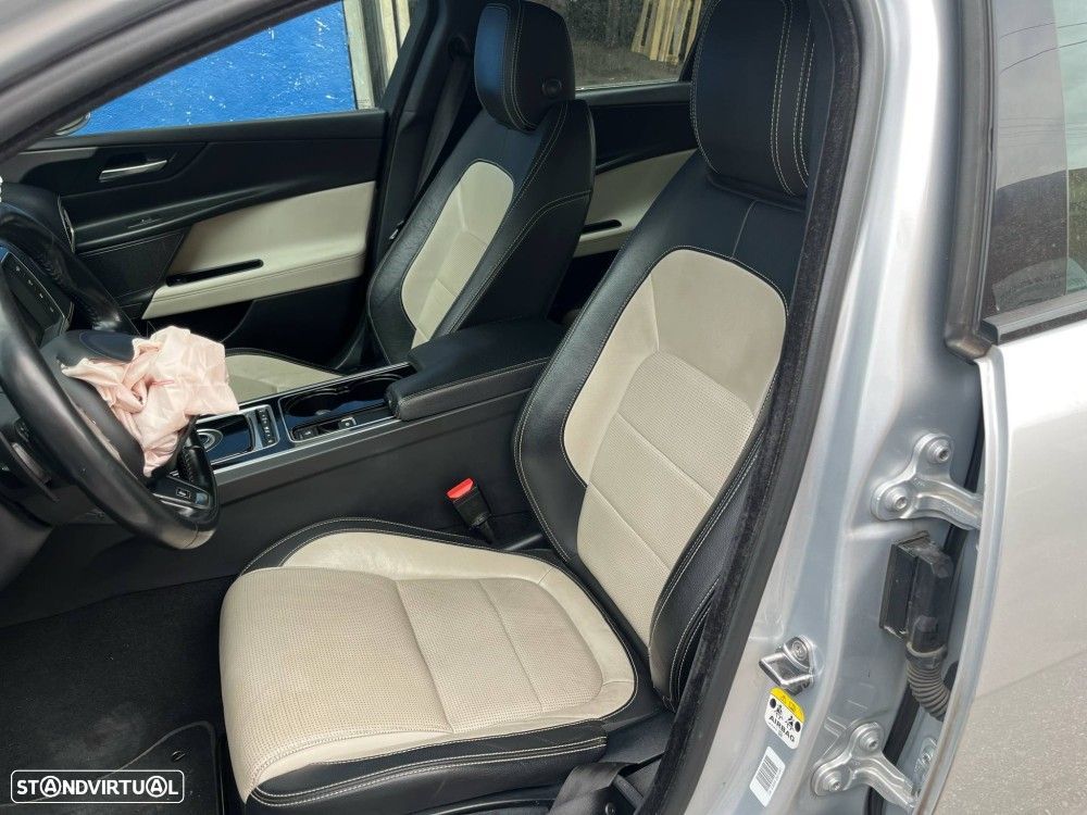 Interior Completo Jaguar Xe (X760) - 1