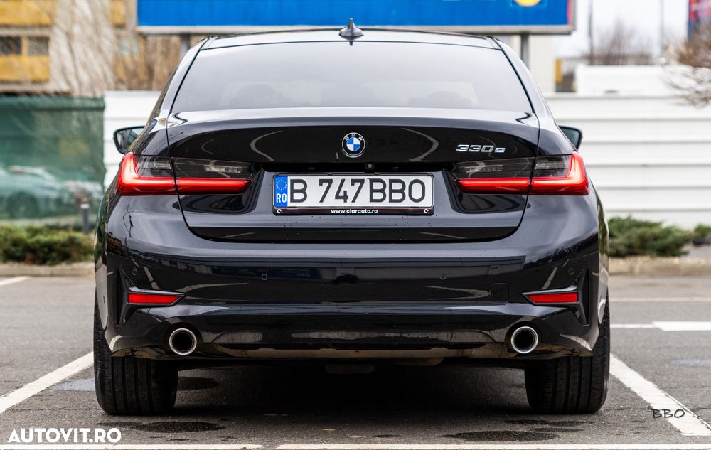 BMW Seria 3 330e Aut. Sport Line - 8