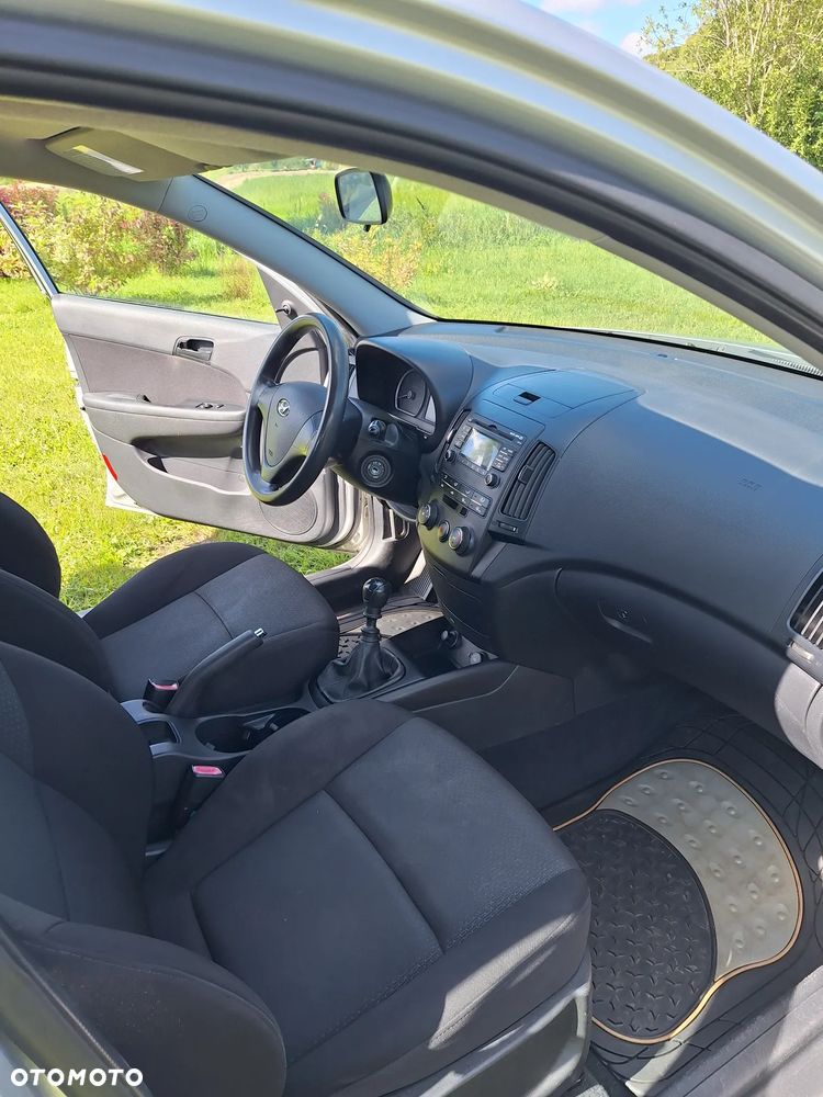 Hyundai i30 1.4 Base - 15