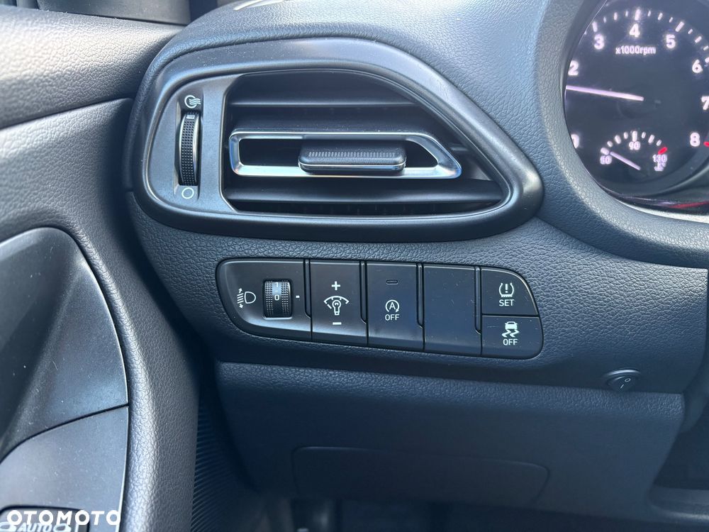 Hyundai i30 1.0 T-GDI Comfort DCT - 18