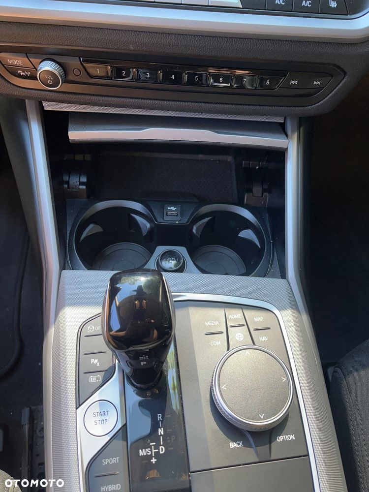 BMW Seria 3 - 36