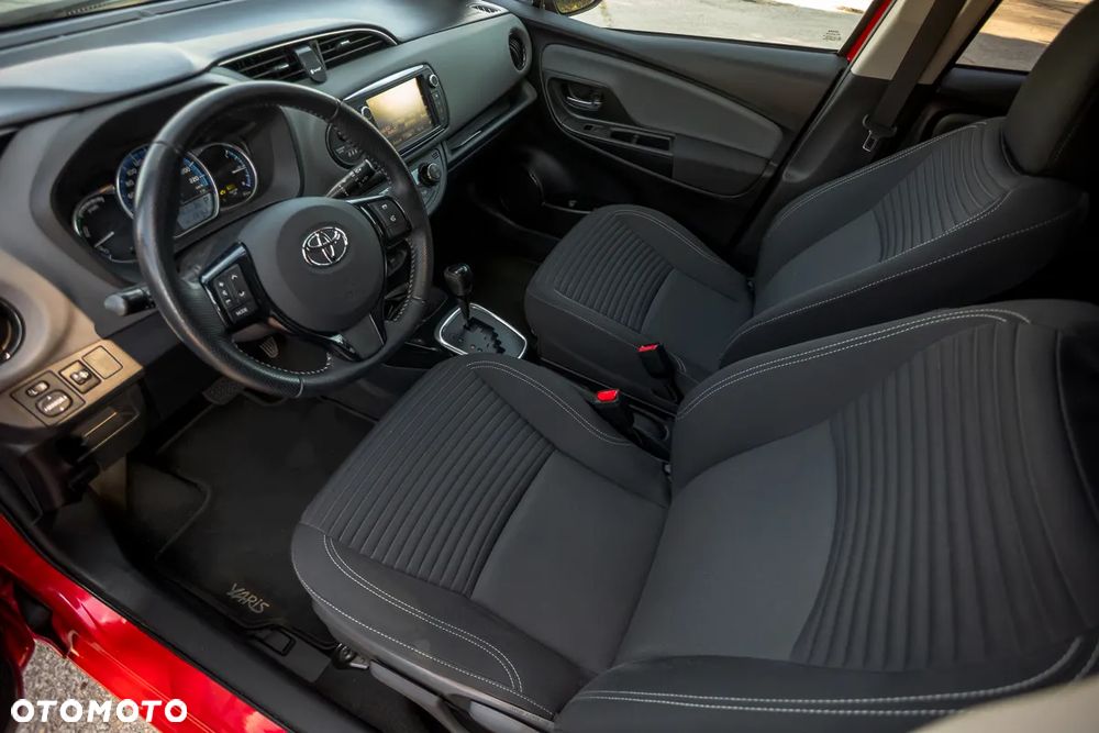 Toyota Yaris - 16