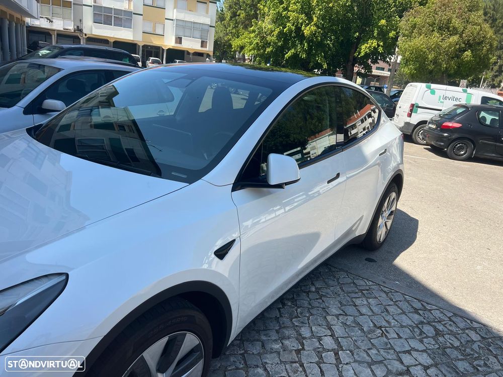 Tesla Model Y Long Range Dual Motor AWD - 1