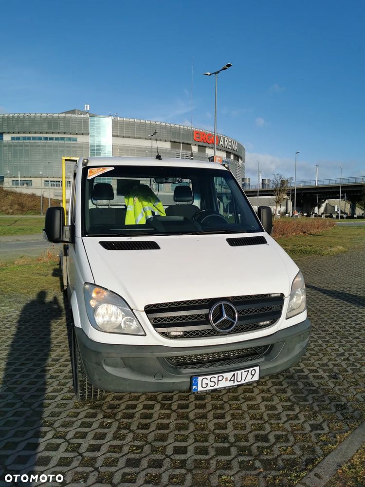 Mercedes-Benz Sprinter - 2