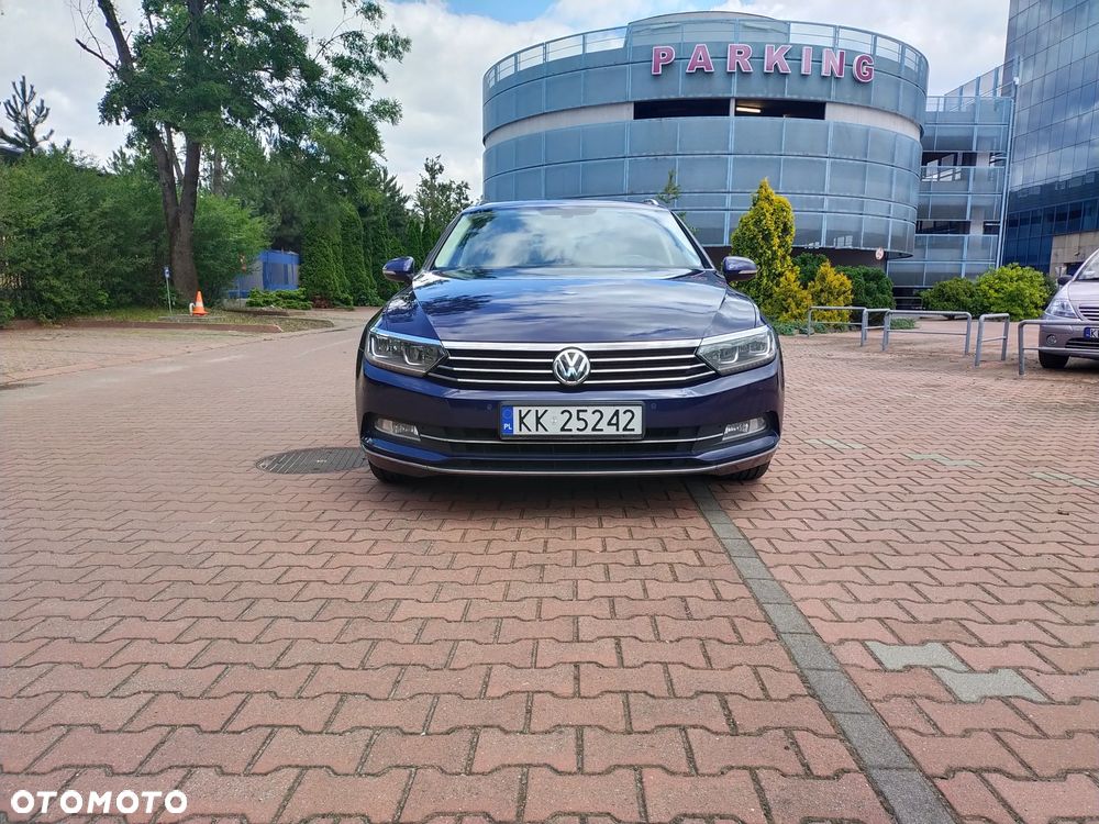 Volkswagen Passat 2.0 TDI (BlueMotion Technology) DSG Highline - 9