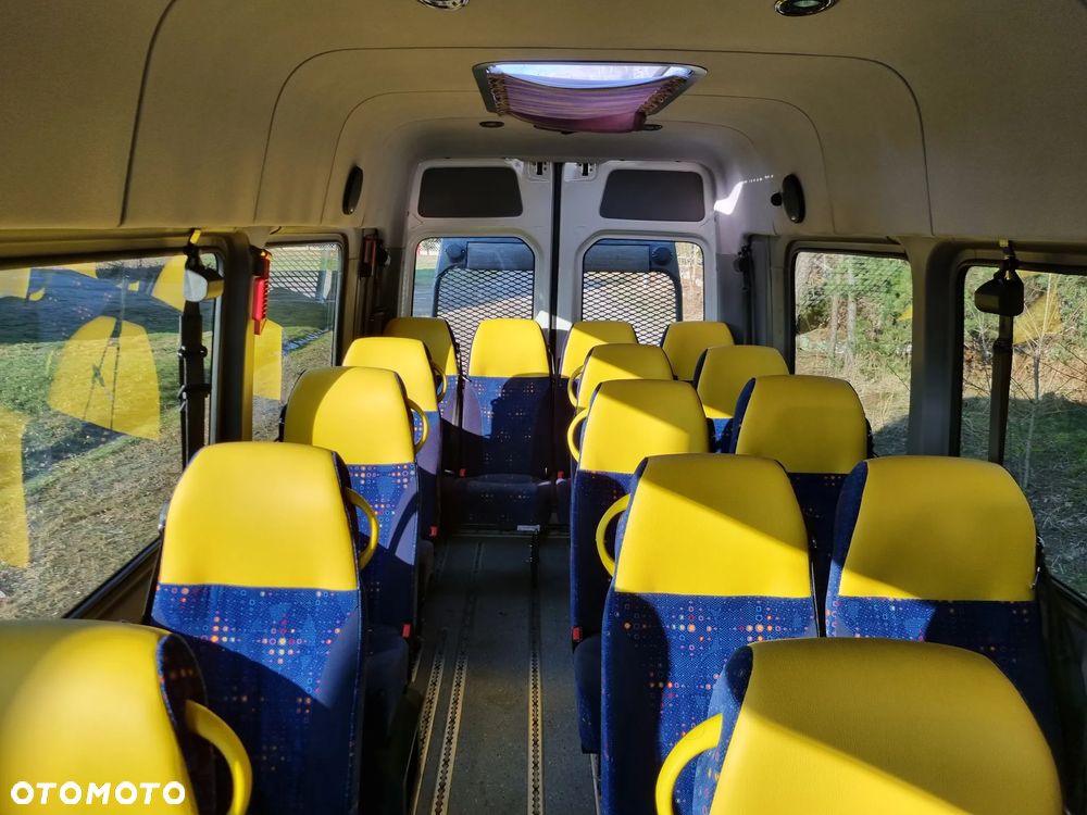 Volkswagen Crafter - 12