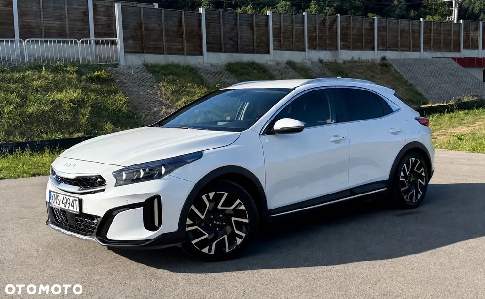 Kia XCeed 1.5 T-GDI Business Line DCT - 1