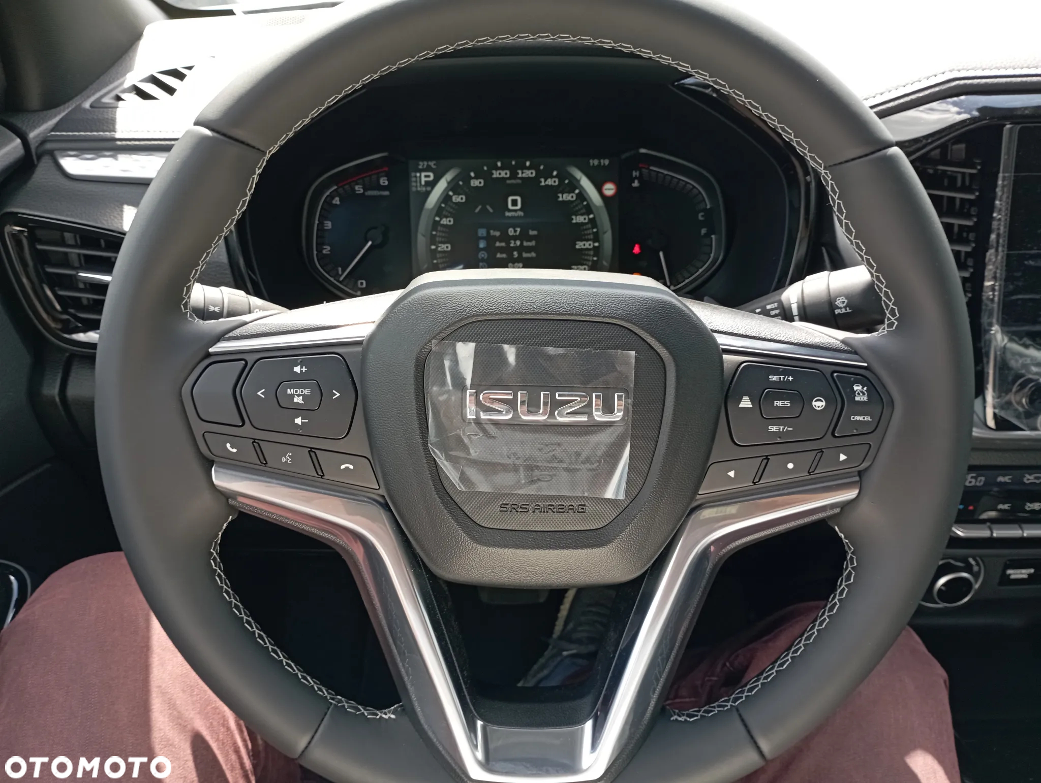 Isuzu D-Max 1.9 DC LSX - 10