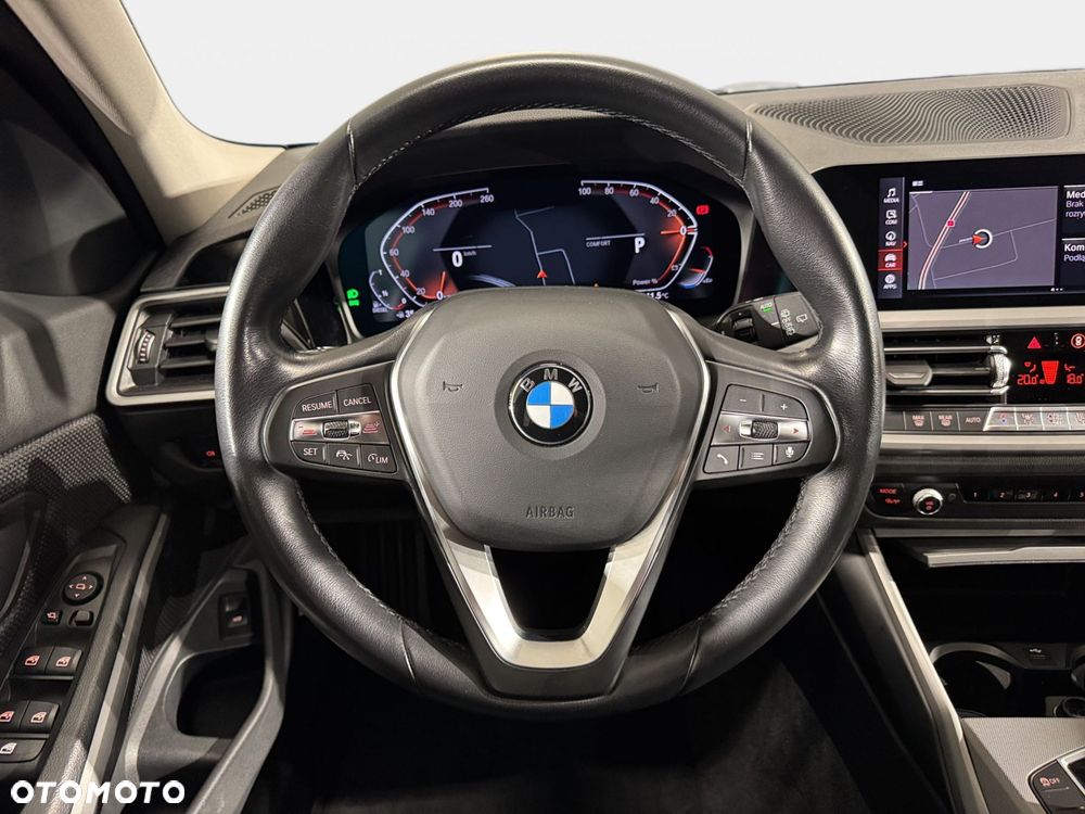 BMW Seria 3 320d xDrive MHEV Sport Line - 18