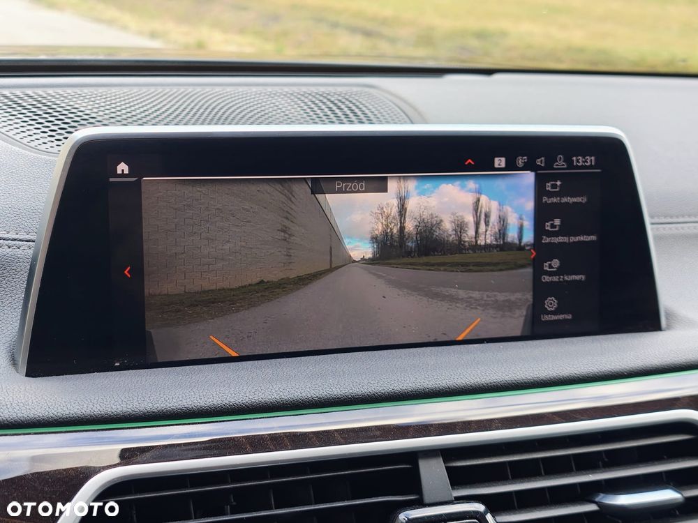 BMW Seria 7 740Li - 16