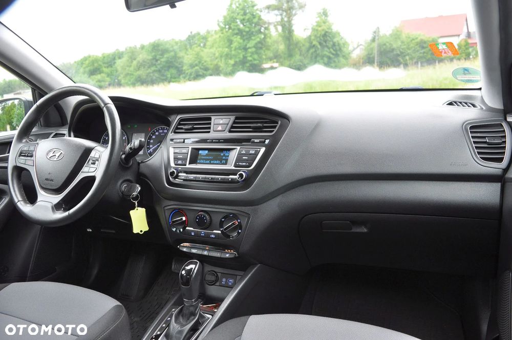 Hyundai i20 1.4 Automatik Style - 29