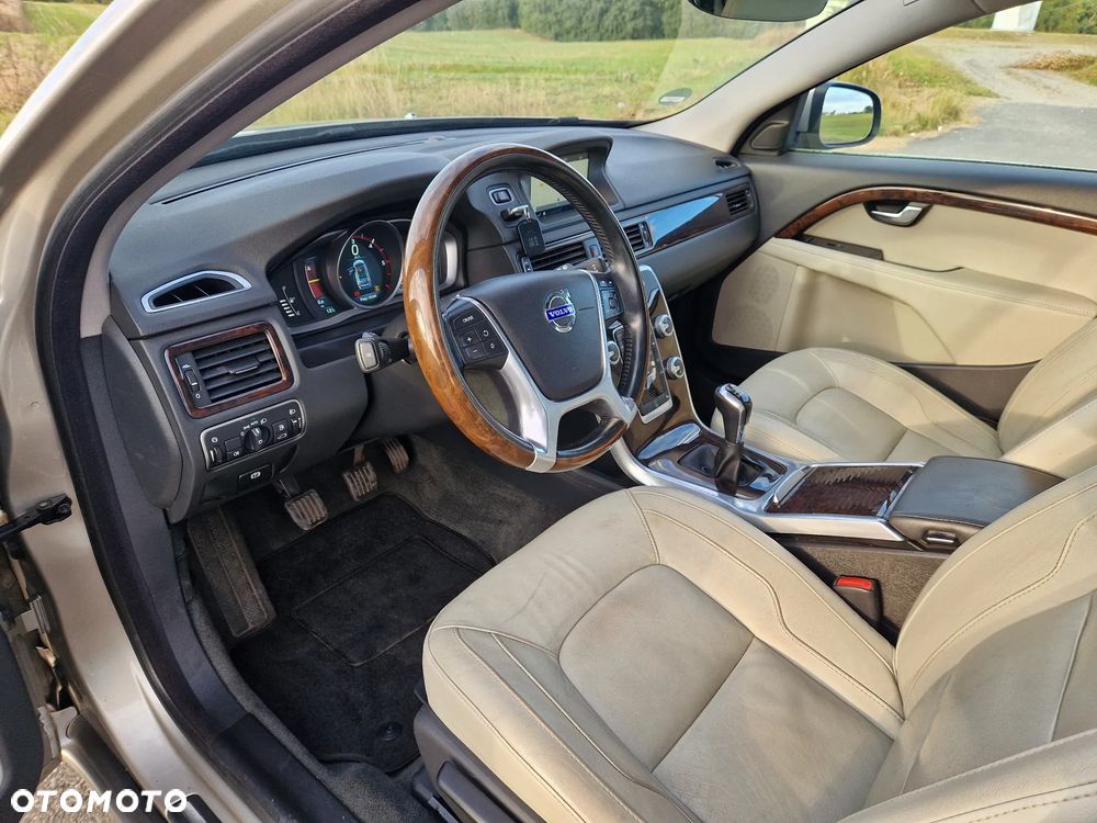 Volvo V70 D4 Momentum - 15
