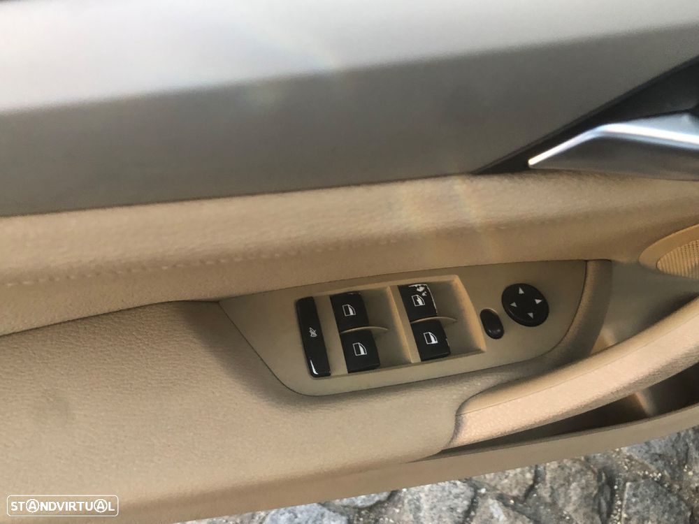 BMW X1 18 d sDrive xLine - 10