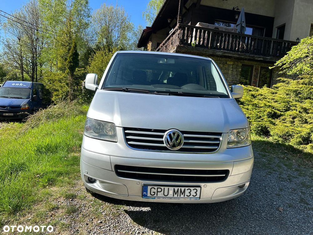 Volkswagen Multivan - 2
