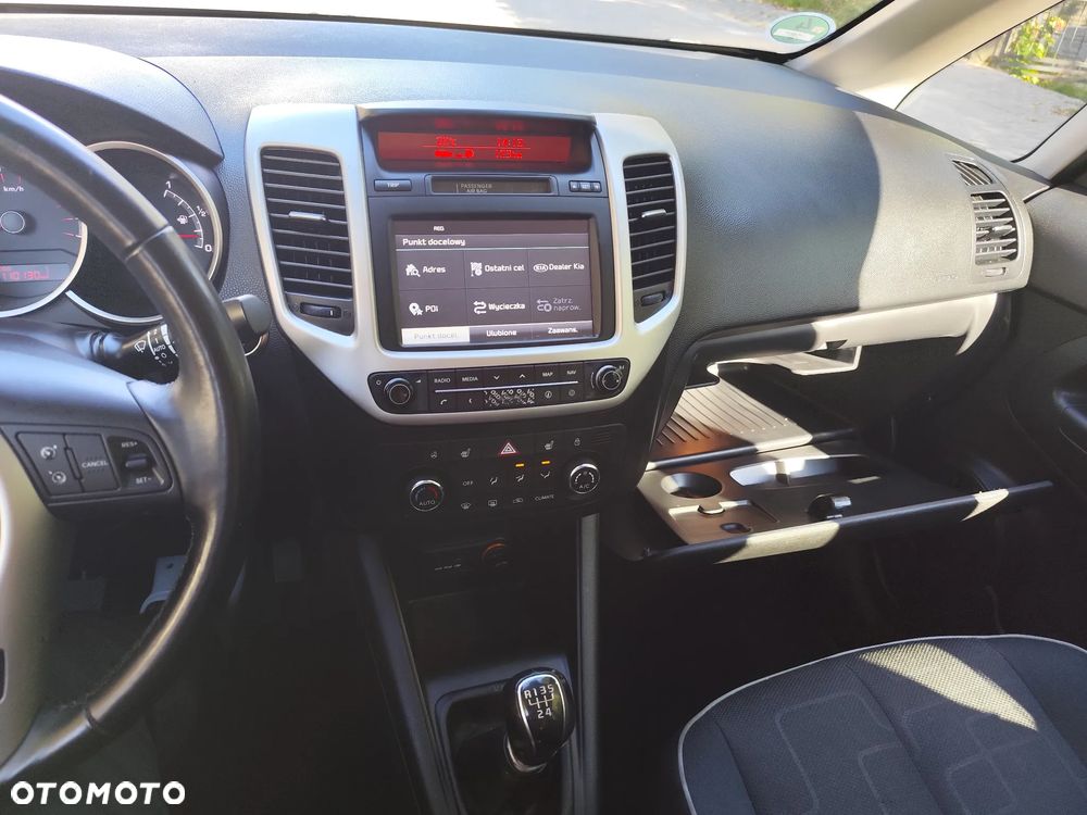 Kia Venga - 24
