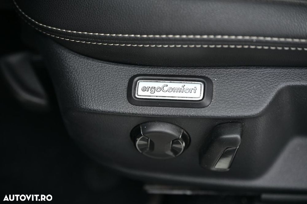 Volkswagen Passat - 17