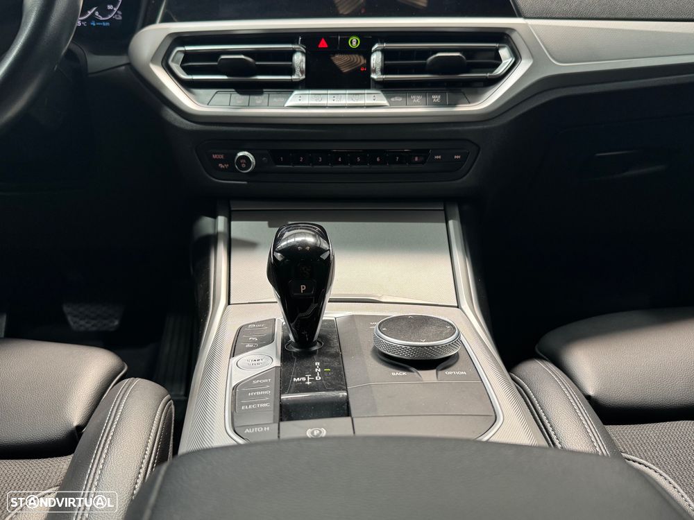 BMW 320 e Auto - 24