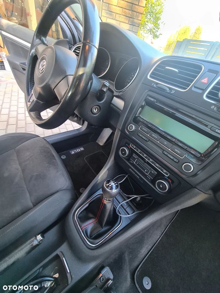 Volkswagen Golf 1.6 TDI DPF Highline - 12