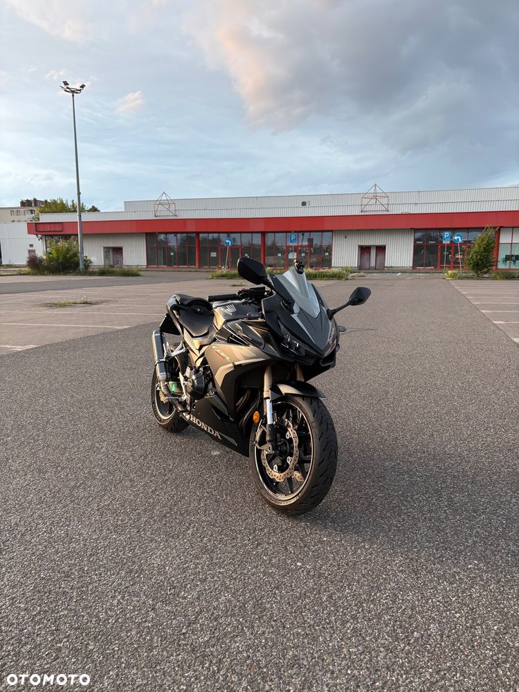 Honda CBR - 1