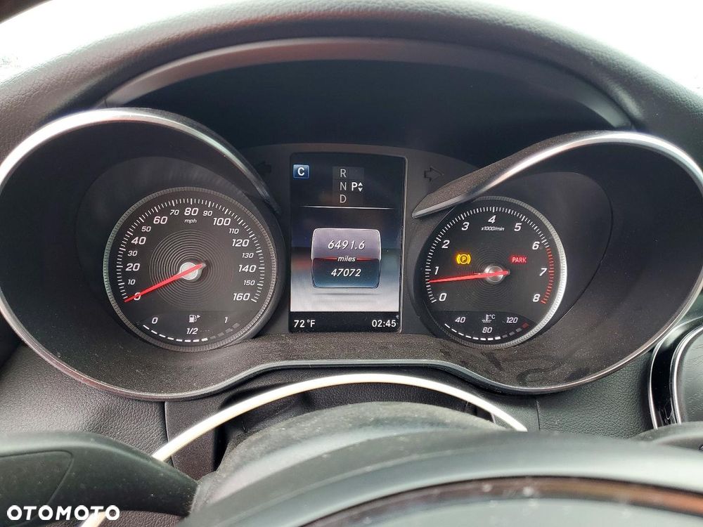 Mercedes-Benz Klasa C 300 4Matic 9G-TRONIC Exclusive - 11