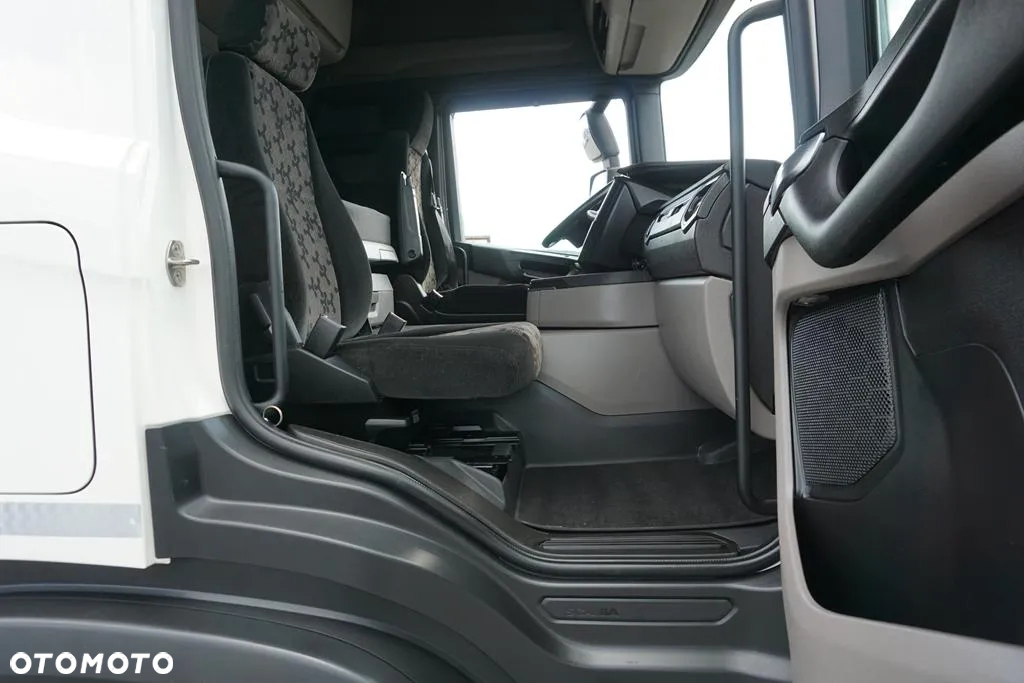 Scania P 250 / ACC / E 6  / FIRANKA + WINDA / DŁ. 9,3 M / 23 PALETY - 36