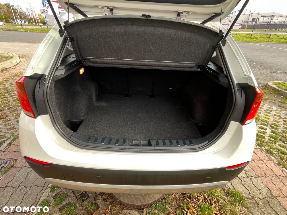 BMW X1 xDrive18d - 17