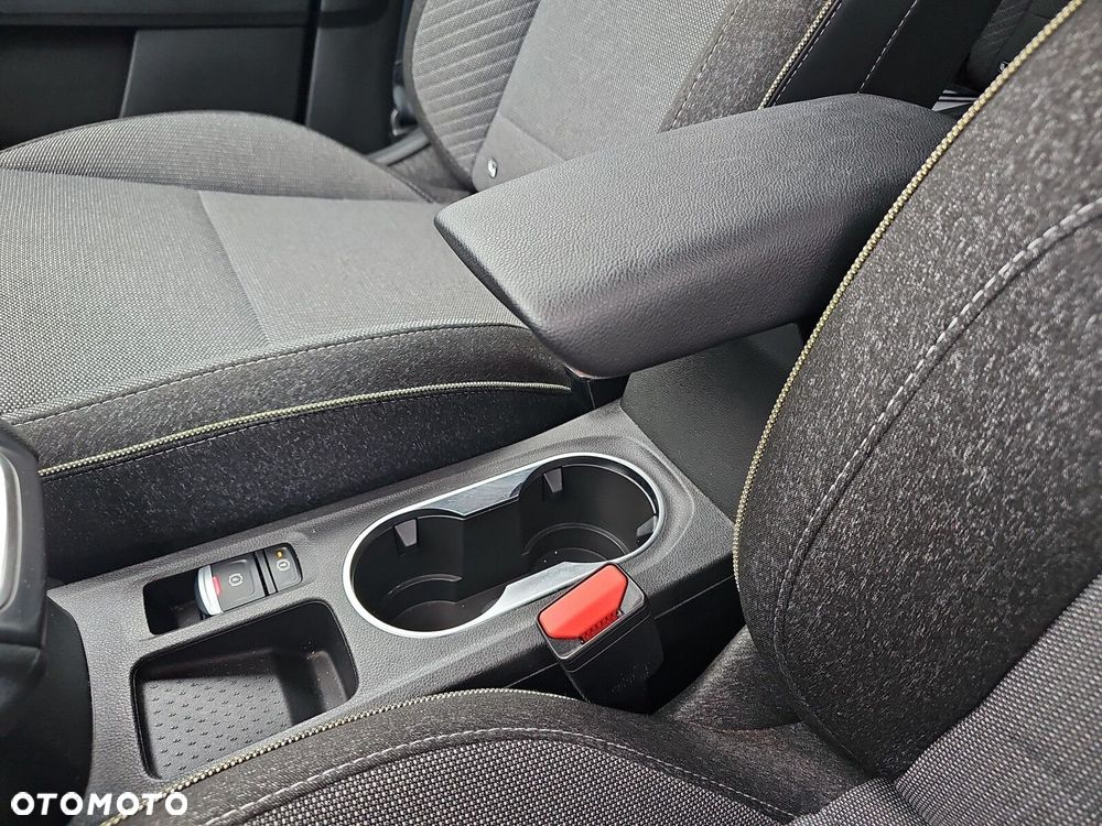 Renault Captur - 28