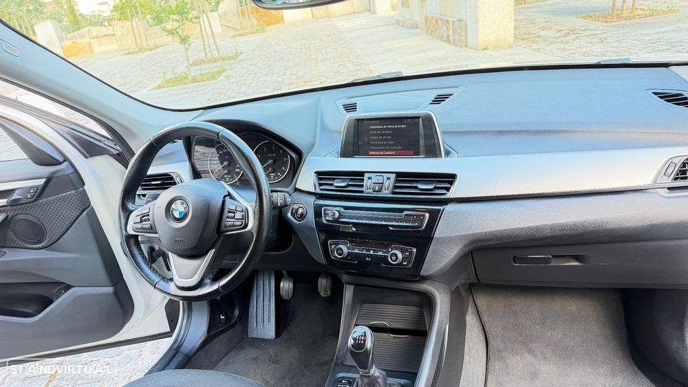 BMW X1 16 d sDrive Line Sport - 29