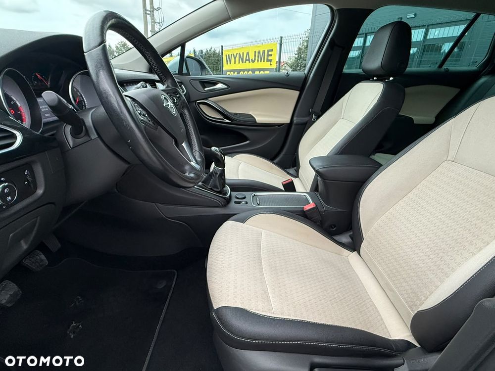Opel Astra 1.4 Turbo Start/Stop Business - 19