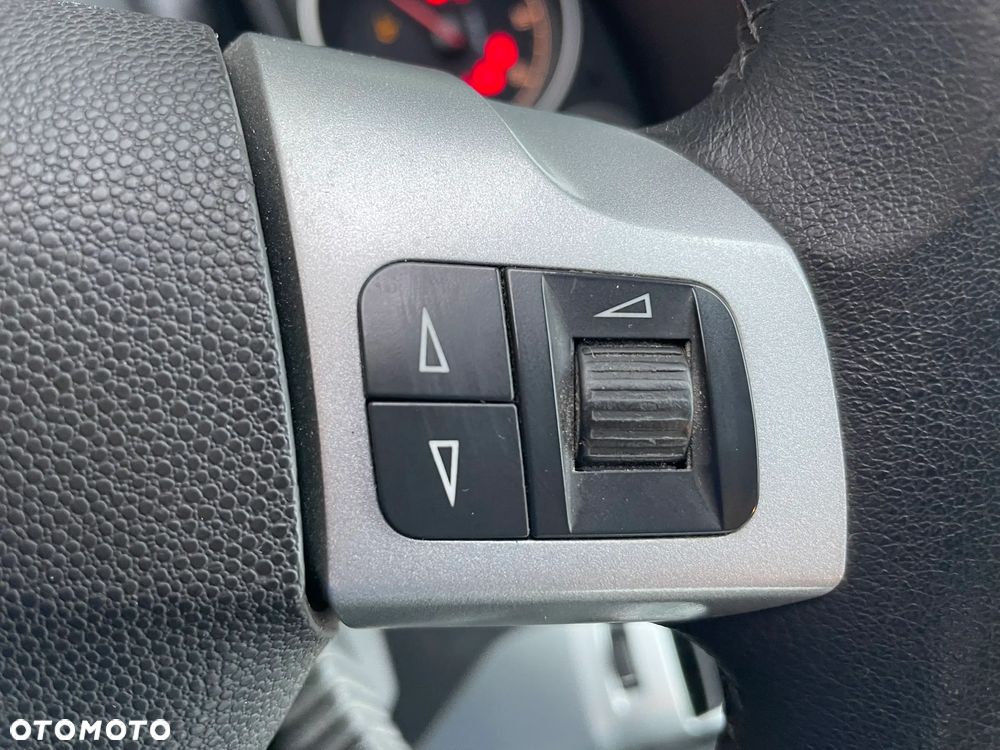 Opel Zafira 1.9 CDTI Navi - 24