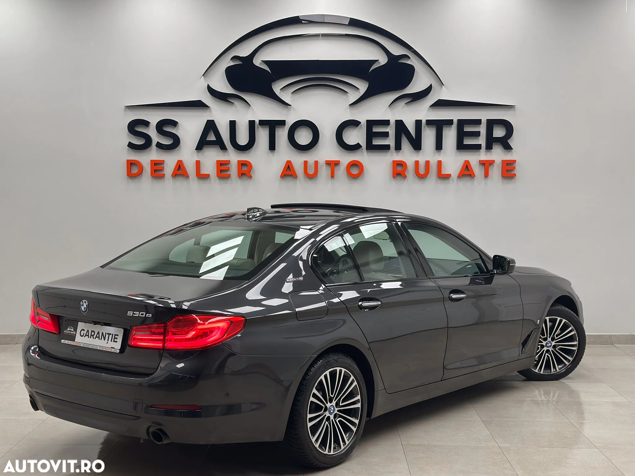 BMW Seria 5 530e Aut. Sport Line - 3