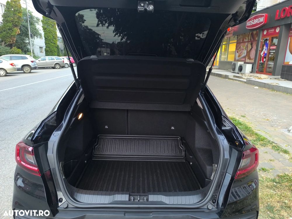 Renault Arkana MHEV 140 EDC Techno - 14