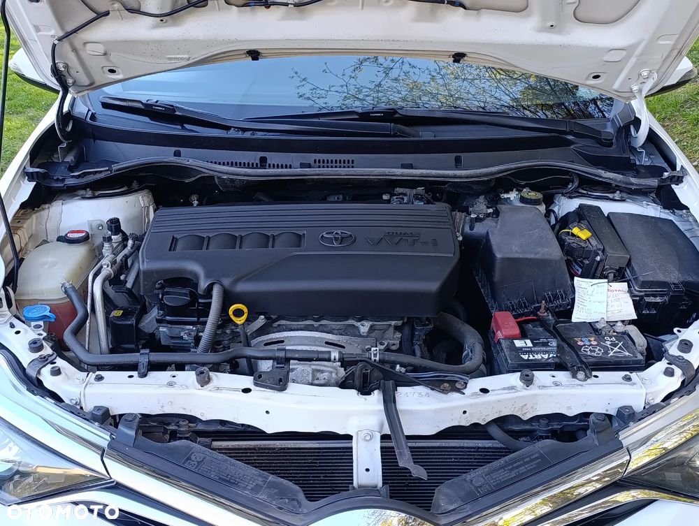 Toyota Auris 1.33 VVT-i Comfort - 27