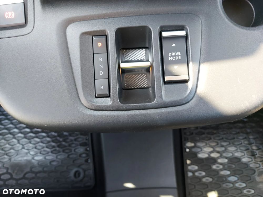 Opel Combo XL (bryg.) - 32