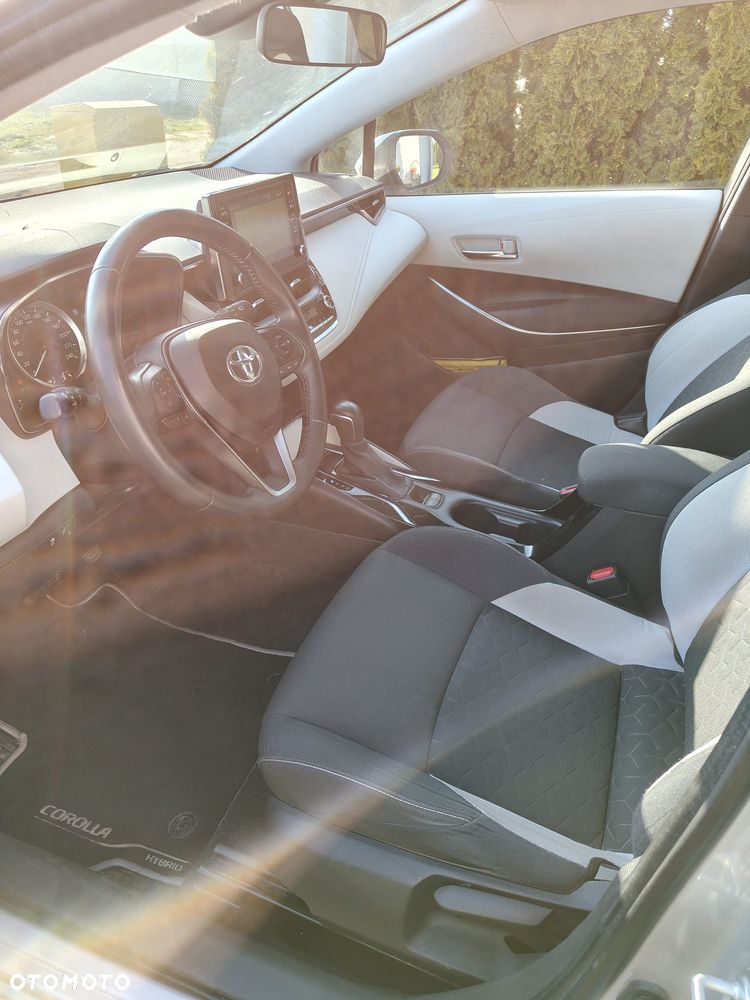 Toyota Corolla 1.8 Hybrid Comfort - 9