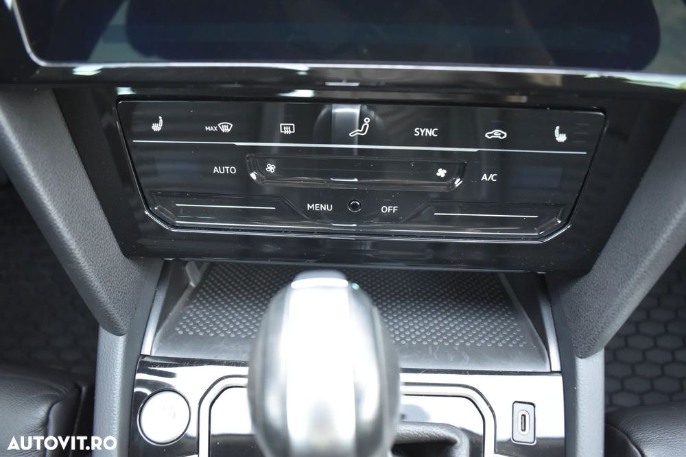 Volkswagen Passat 2.0 TDI DSG Highline - 30