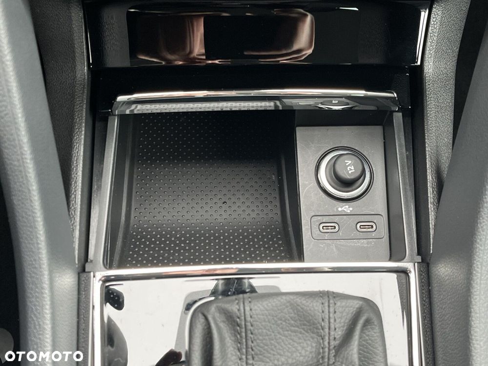 Skoda Karoq 1.5 TSI ACT Selection DSG - 31